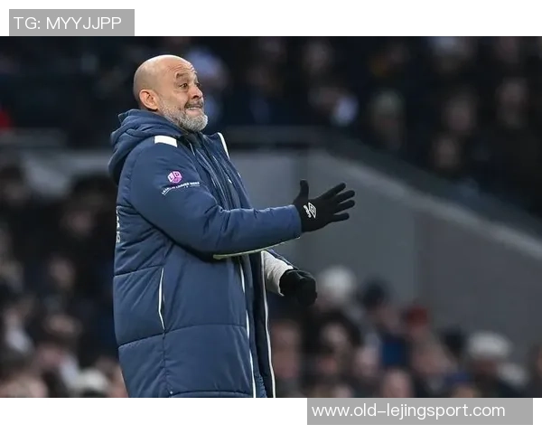 西汉姆足球俱乐部的辉煌历程与未来展望:从英超到欧洲赛场的征程解析 西汉姆足球俱乐部的辉煌历程与未来展望:从英超到欧洲赛场的征程解析