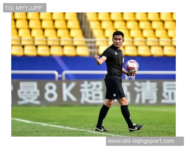 足球国家二级裁判的职责与发展路径探讨及其在赛事中的重要性分析